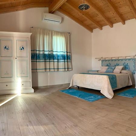 Tenute Venafiorita Loiri Porto San Paolo Exteriér fotografie